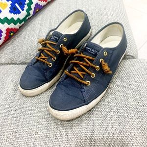 Sperry Boat Shoes 🛥 women size 8 in blue